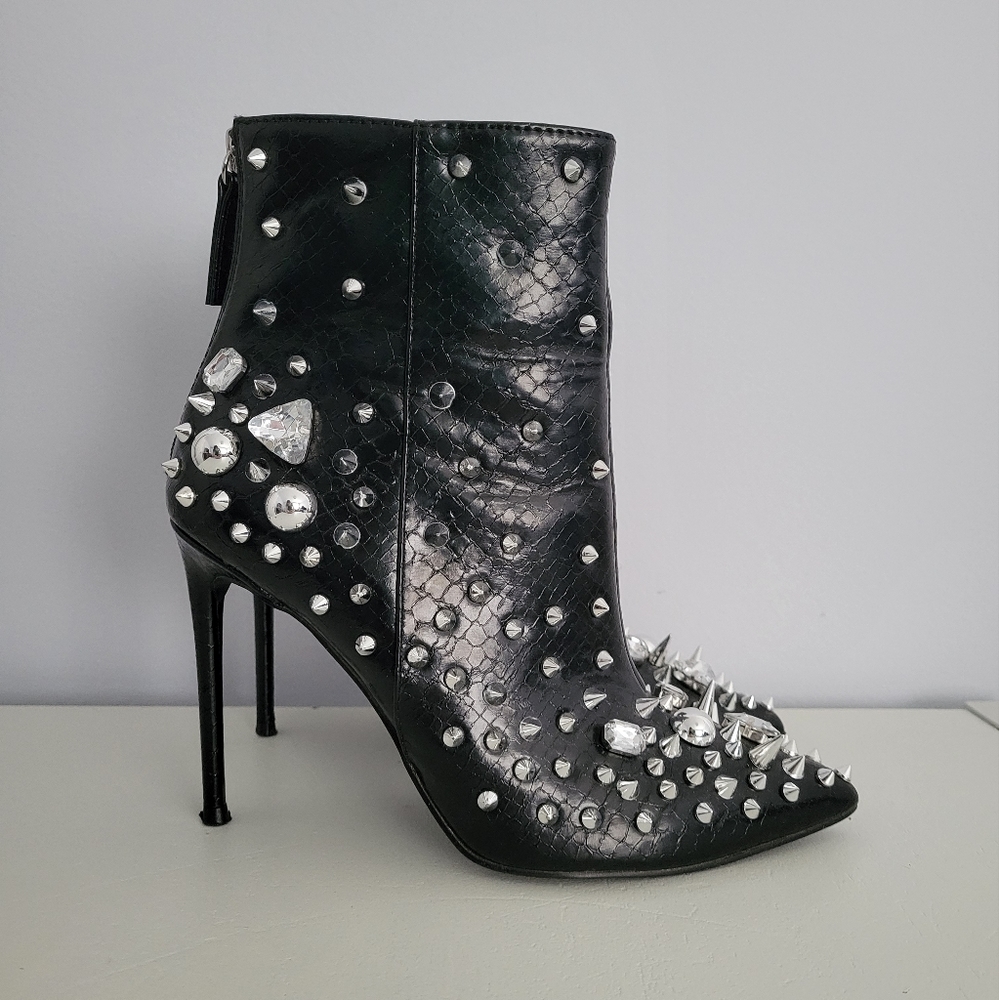 STEVE MADDEN studded snakeskin leather stilleto ankle booties